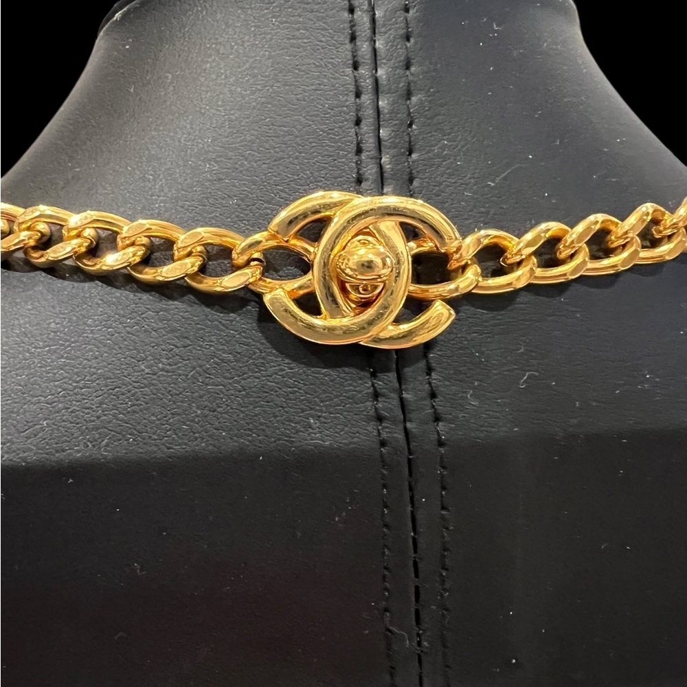 CHANEL Turnlock Gold Plated Chain Necklace with Iconic Pendant - Picture 8 of 11